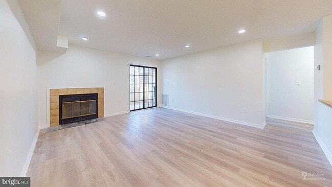 Building Photo - 6955 Mary Caroline Cir