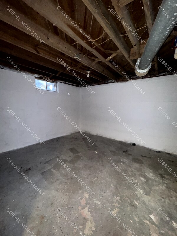 Building Photo - 3210 Herrick St