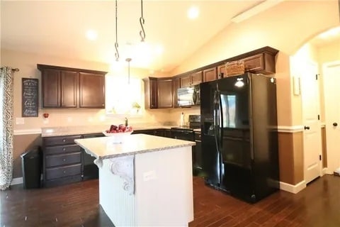 Kitchen - 3 Robin Dr