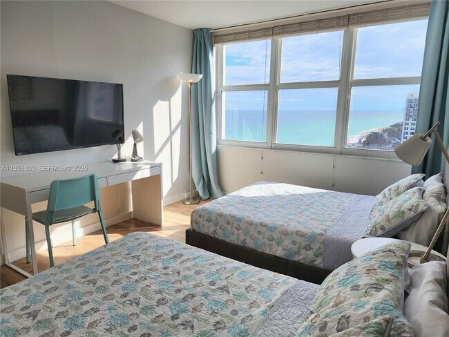 Building Photo - 2751 S Ocean Dr