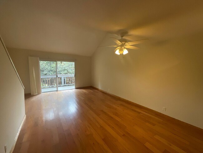 Building Photo - 147 Lemon Grove
