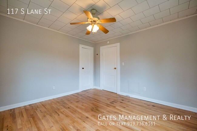 Building Photo - 117 S Lane St