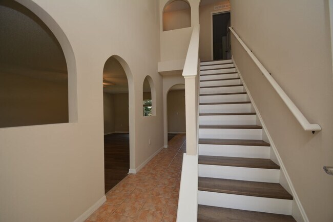 Building Photo - 47 Buttermill Dr