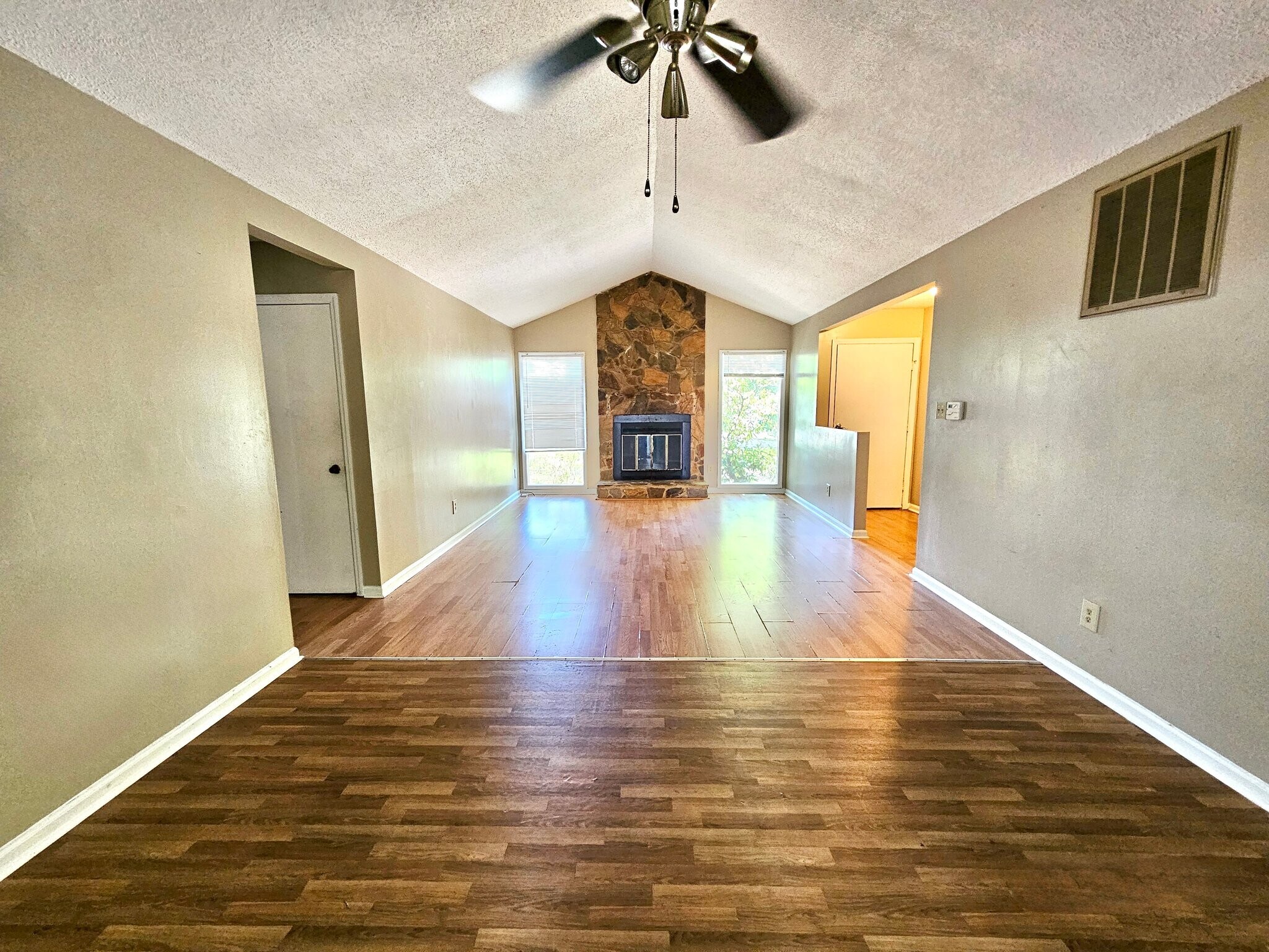 Building Photo - 2503 Harley Dr