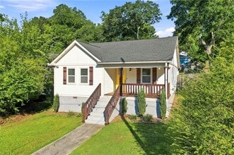 Building Photo - 1375 Miller Reed Ave SE