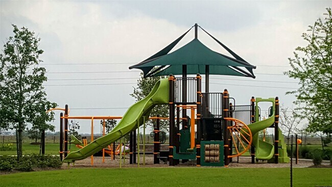 Building Photo - 3230 McDonough Way