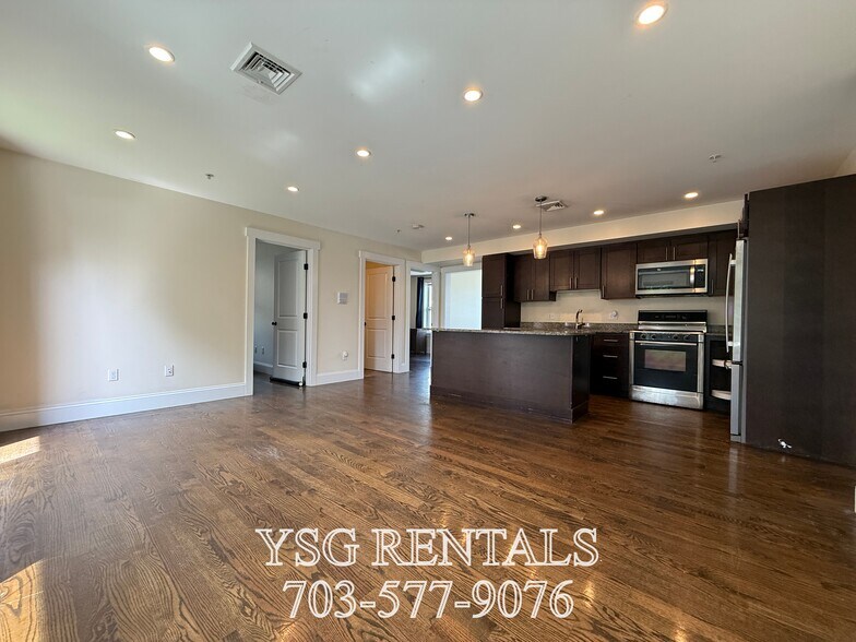 Building Photo - 2 Alleghany St