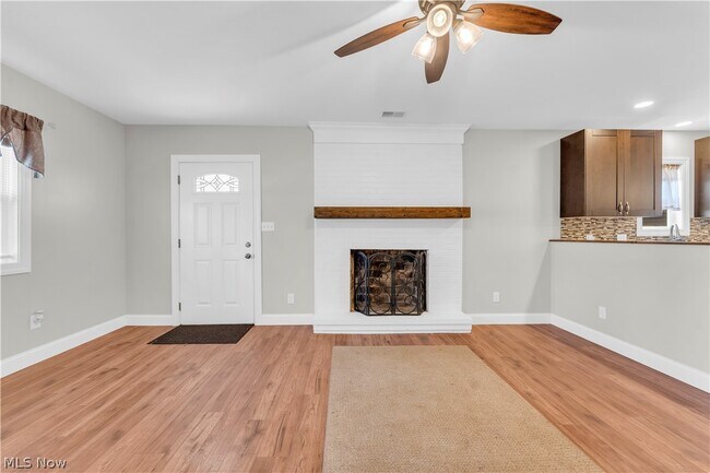 Building Photo - 1151 Bryce Ave