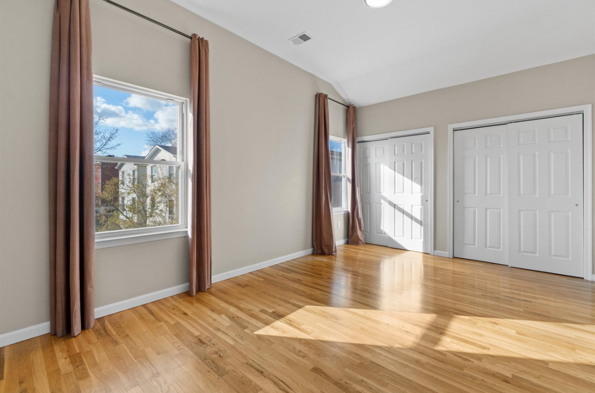 Building Photo - 431 Bramhall Ave