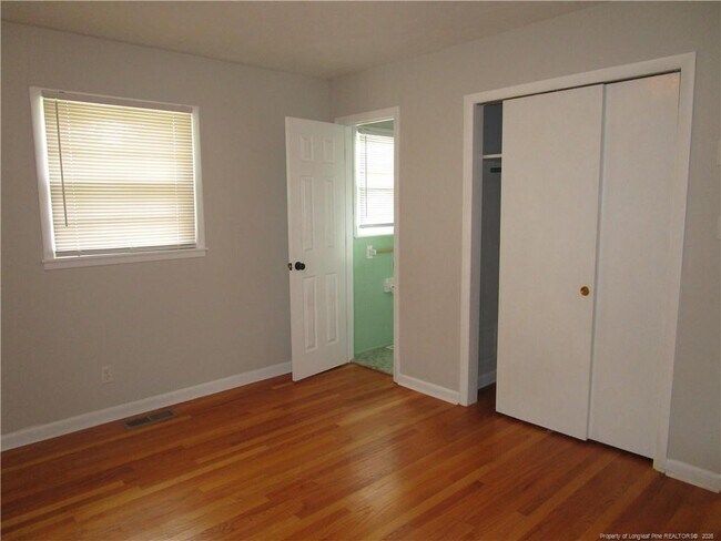 Building Photo - 2516 Cumberland Rd