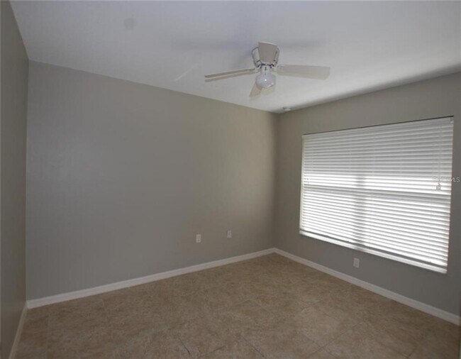 Building Photo - 312 E Hibiscus Dr