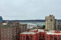 Building Photo - Winston Churchill