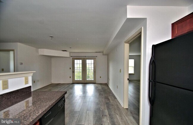 Building Photo - 3940 Ashland Dr
