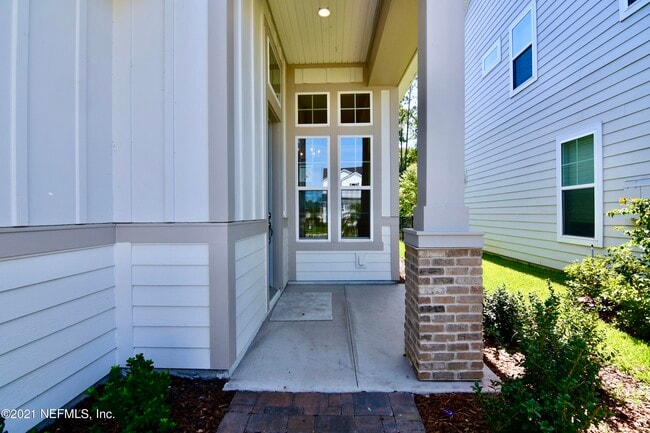 Building Photo - 538 Vista Lake Cir