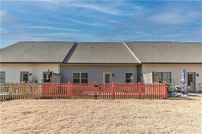 Building Photo - 3770 Shades Valley Ln