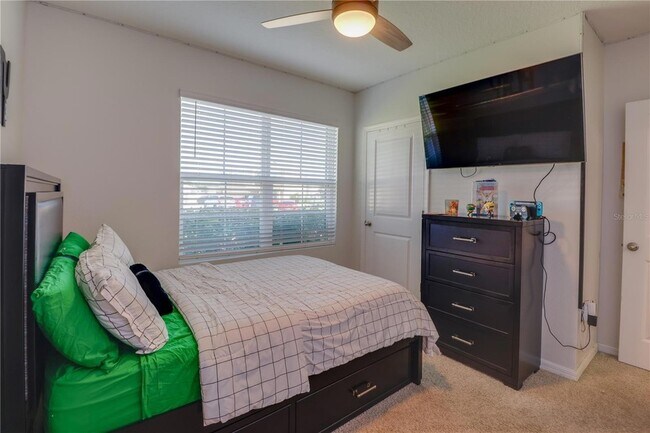 Building Photo - 4940 SW 97th Pl