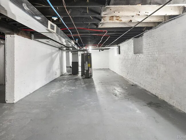 Building Photo - 2509 Gladstone St