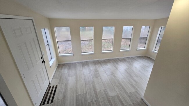 Building Photo - 1472 E Berkeley St