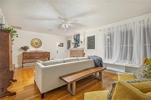 Building Photo - 5843 Vanderbilt Ave