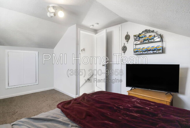 Building Photo - 732 Campbell Heights
