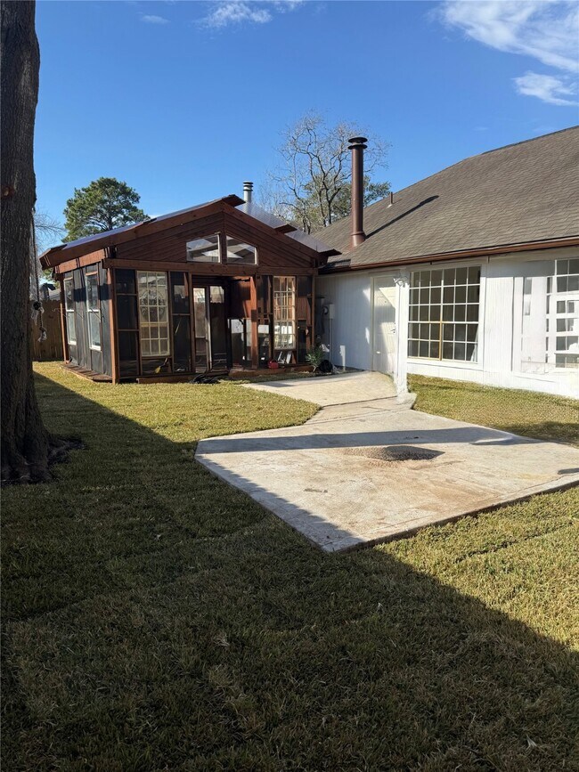 Building Photo - 14322 Golden Cypress Ln