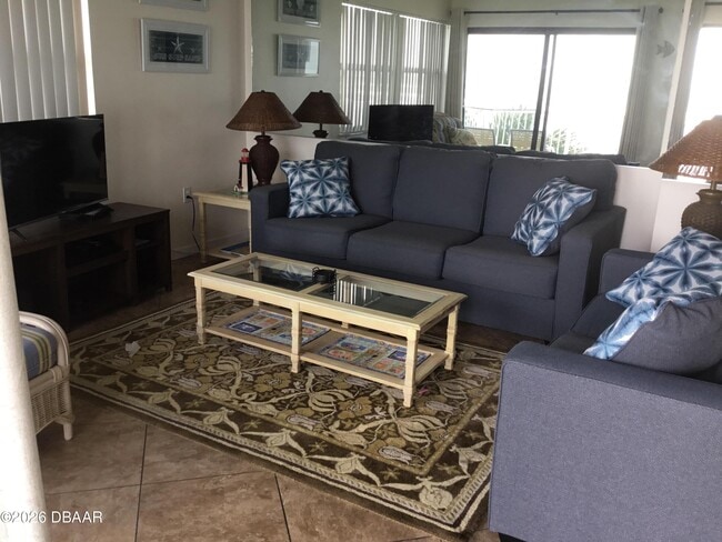 Building Photo - 1571 S Atlantic Ave