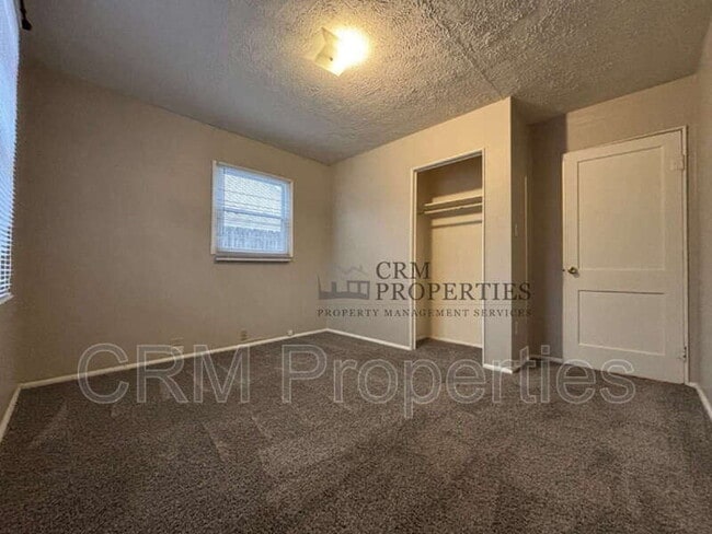 Building Photo - 1036 Columbus Blvd