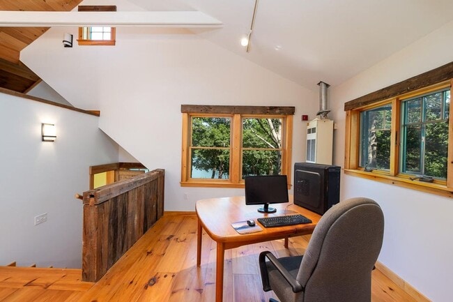 Building Photo - Gorgeous Harpswell Waterfront Property for...
