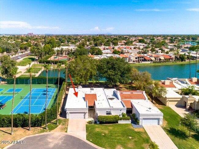 Building Photo - 8207 E Del Cuarzo Dr