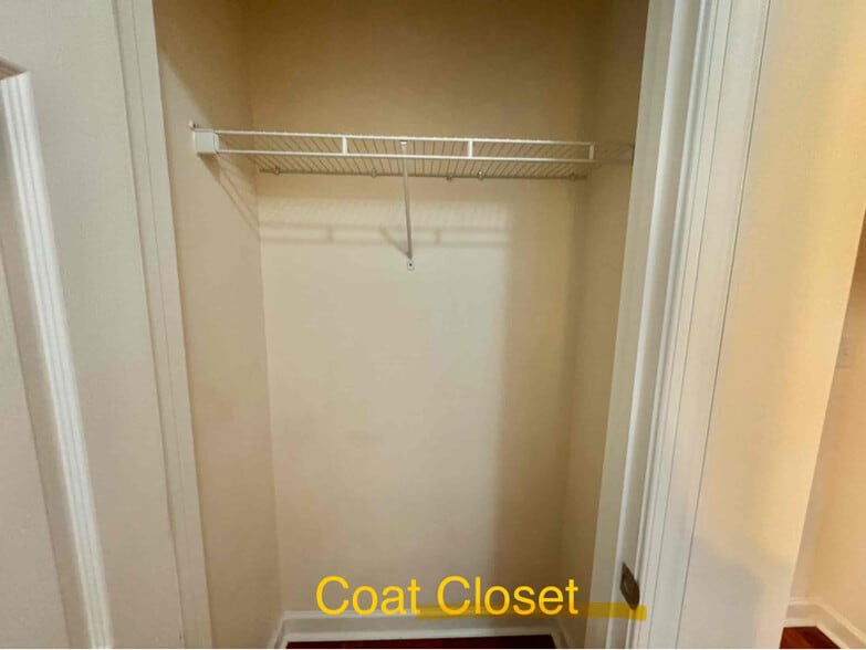 Building Photo - 11900 CHIANTI Dr