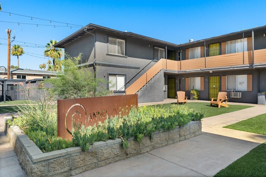 Interior Photo - Annex on Chicago