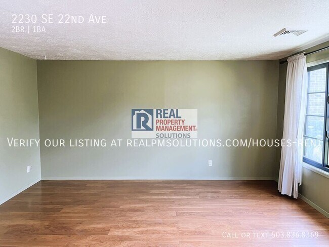 Building Photo - 2230 SE 22nd Ave