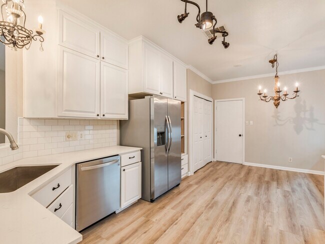 Building Photo - 808 Timber Trail