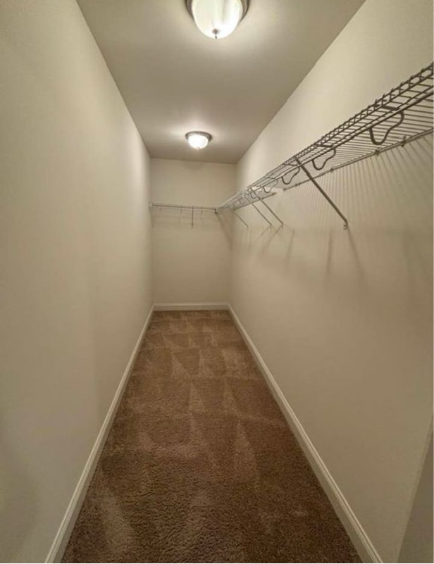 Building Photo - 4215 Lennox Dr