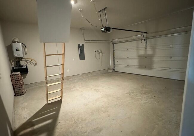 Building Photo - 11536 Wolfhound Dr