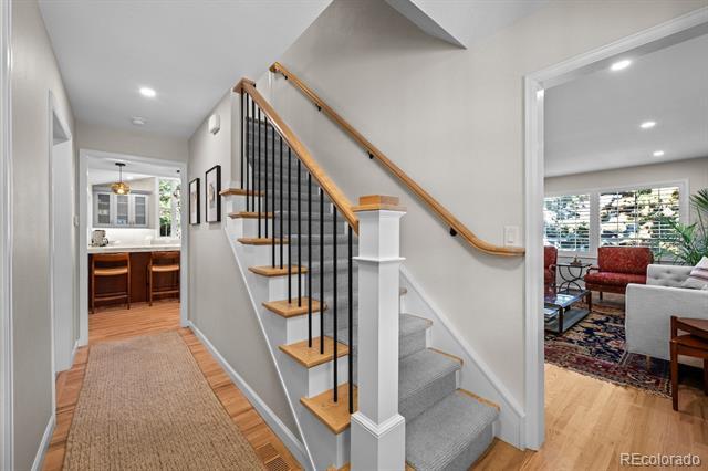Building Photo - 7030 S Magnolia Cir