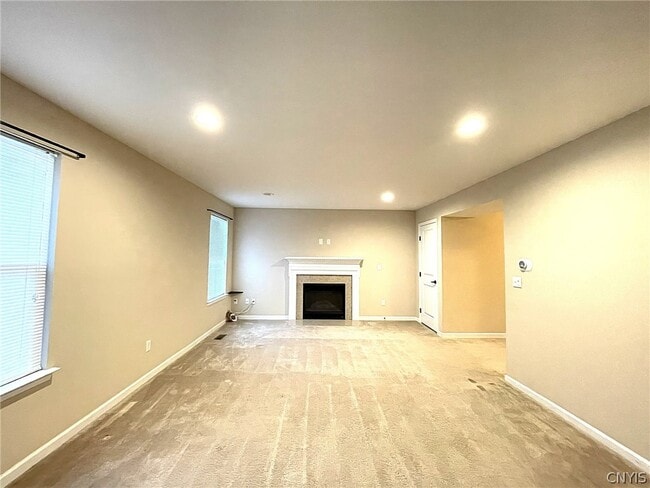 Building Photo - 113 Weeping Willow Way