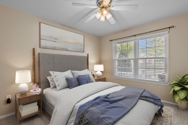 Building Photo - 665 Top Notch Ln