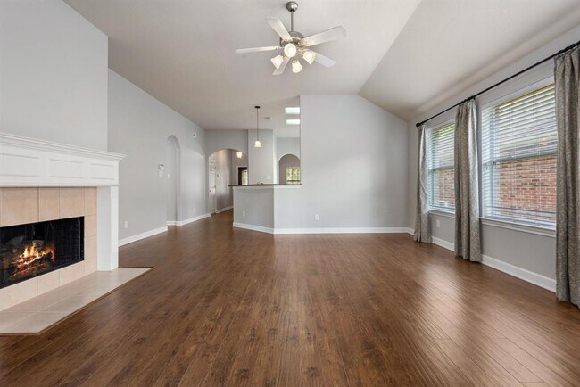Building Photo - 26873 Armor Oaks Dr