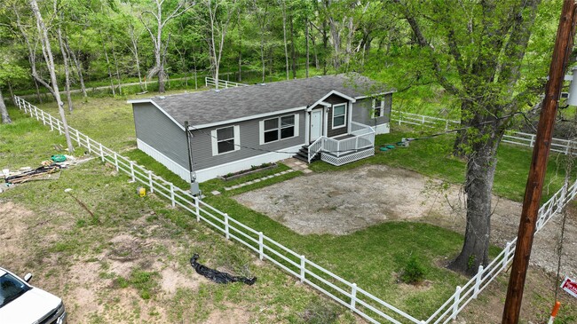Building Photo - 7865 Pinecone Ln