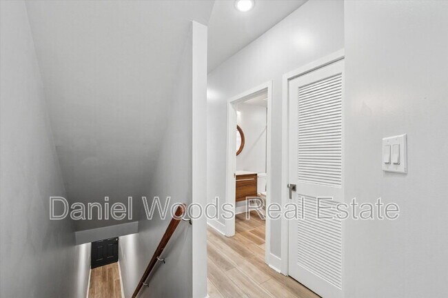 Building Photo - 1149 S 52nd St