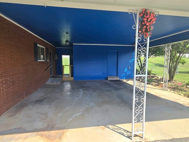 Building Photo - Beautiful 3br/1.5 home in Powell
