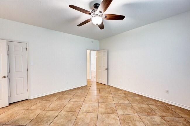 Building Photo - 12959 N Puffin Ln