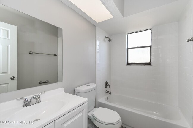 Building Photo - 11023 Poppins Ct