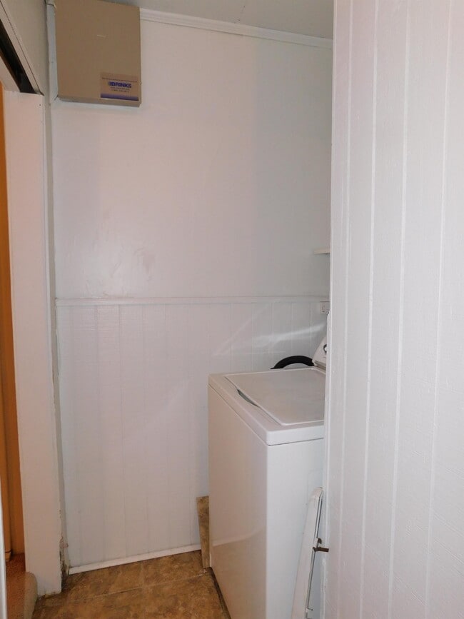 Building Photo - 1117 Patricia Dr