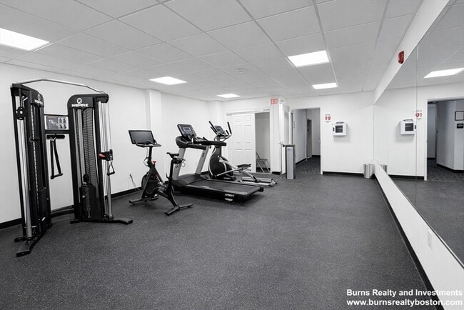 Building Photo - 400 W Broadway