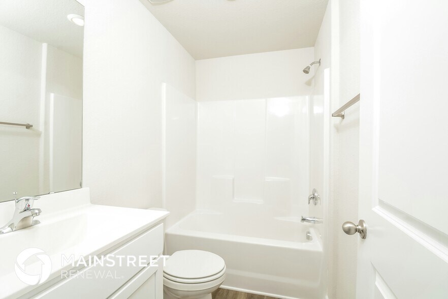 Building Photo - 441 Brisk Dr