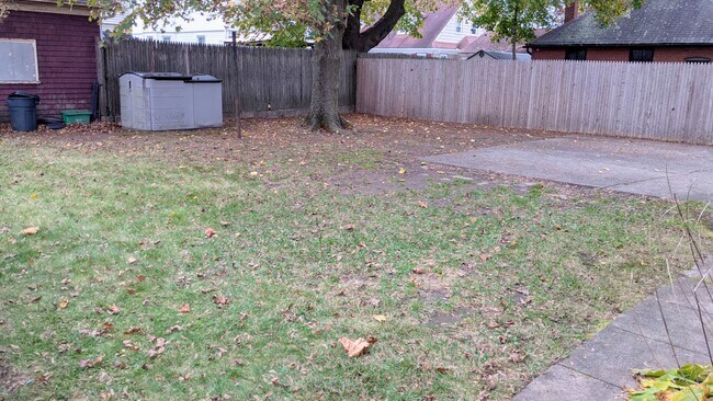 Building Photo - 6 Prospect St