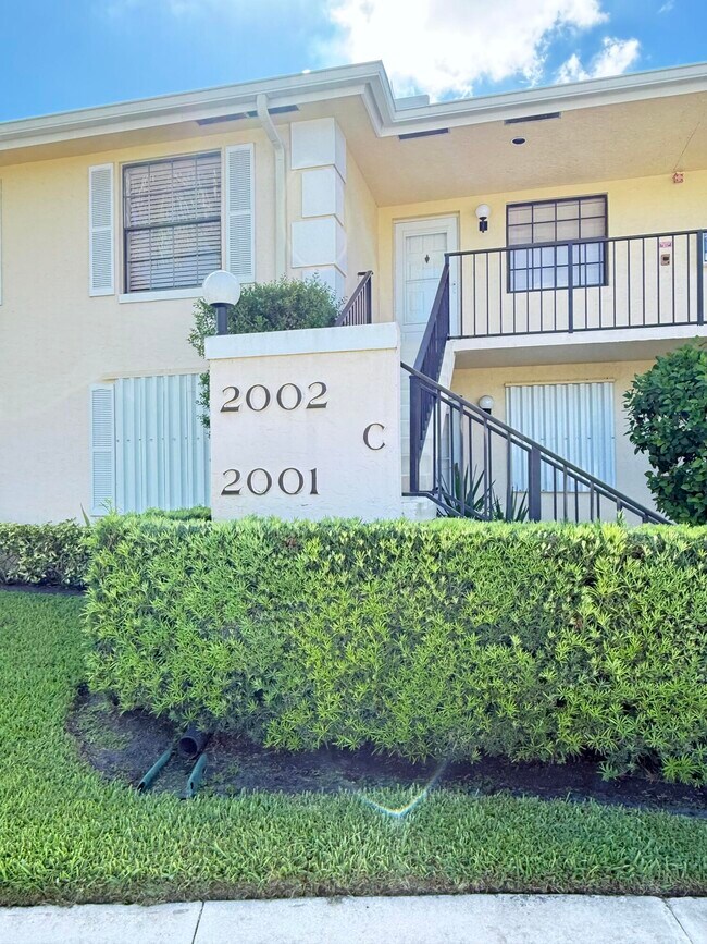 Building Photo - 2002 Keystone Dr
