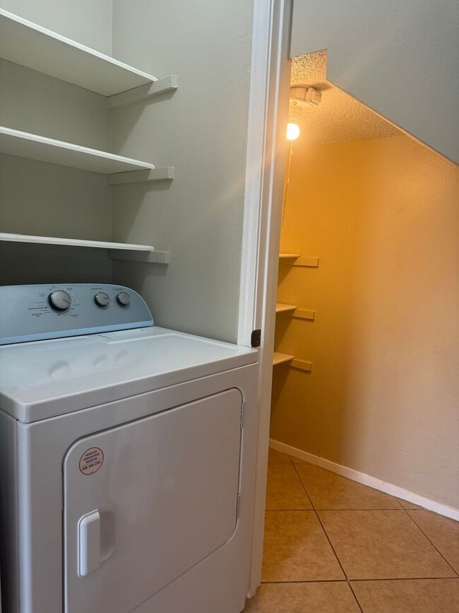 Building Photo - 1703 Coronado Hills Dr